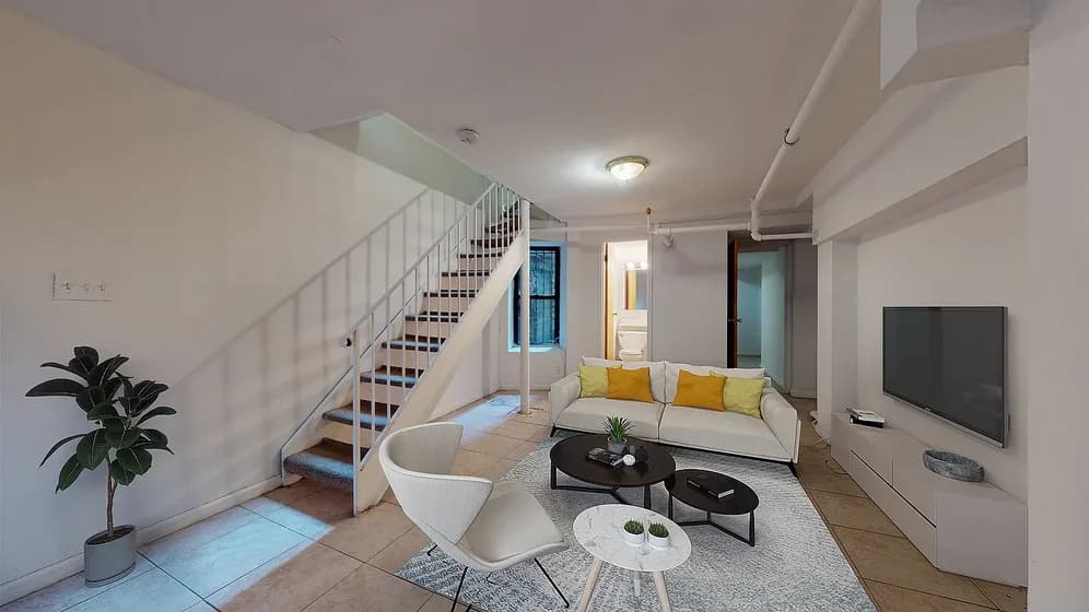 204 West 81 Street #2, Manhattan, NY 10024 apartment_living_room 1