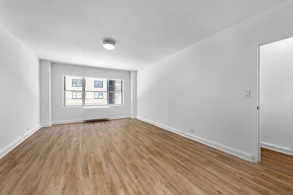 136 East 55 Street #3E, Manhattan, NY 10022 apartment_living_room 1