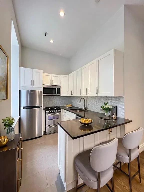 66 Pearl Street #209C, Manhattan, NY 10004 1