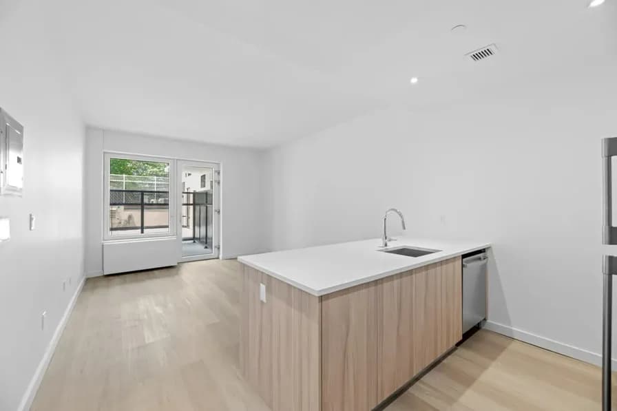 71-82 Parsons Blvd #214, Queens, NY 11367 apartment_living_room 1