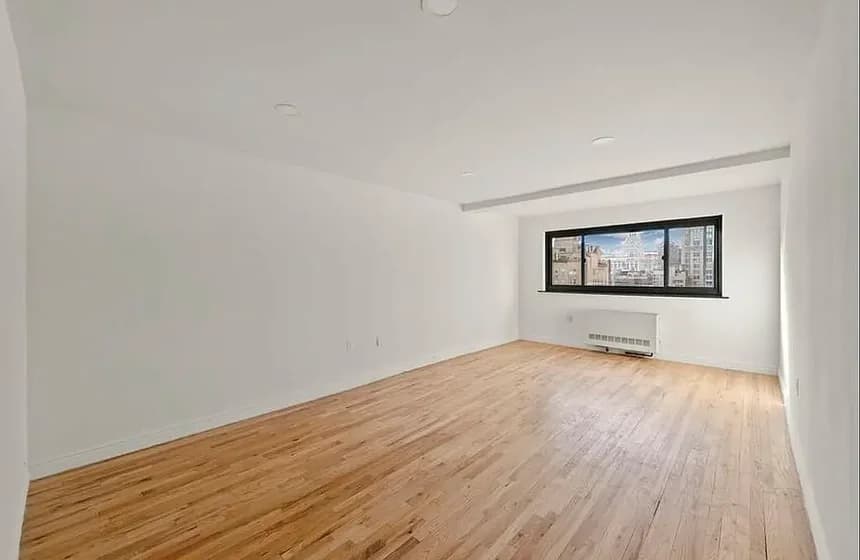 295 Park Avenue South #10O, Manhattan, NY 10010 apartment_living_room 1