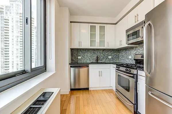 9 West 31 Street #35C, Manhattan, NY 10001 apartment_kitchen 1