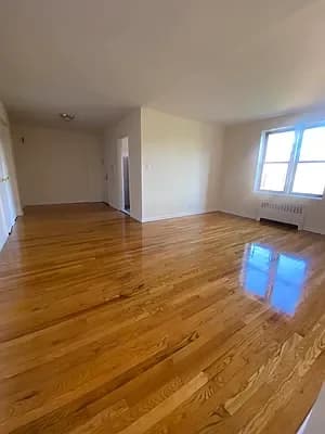 143-06 Barclay Avenue #2E, Queens, NY 11355 apartment_living_room 1