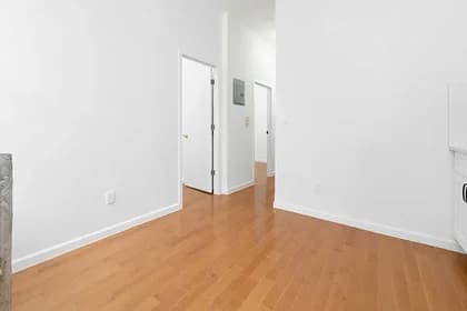 407 West 51 Street #5C, Manhattan, NY 10019