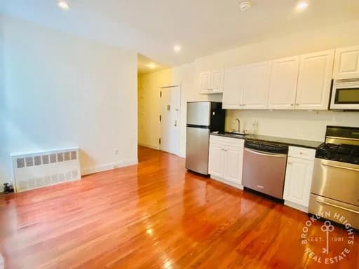568 Pacific Street #3F, Brooklyn, NY 11217