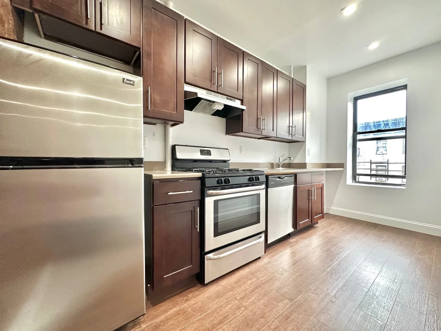 121 LA Salle Street #20, Manhattan, NY 10027 apartment_kitchen 1