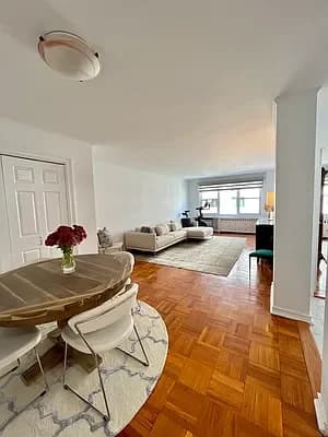 1237 Lexington Avenue #6E, Manhattan, NY 10028 apartment_living_room 1