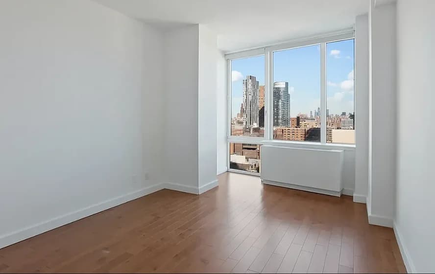 80 Dekalb Avenue #28B, Brooklyn, NY 11201 apartment_living_room 1