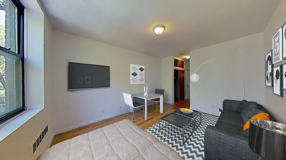 336 East 90 Street #3C, Manhattan, NY 10128 apartment_living_room 1