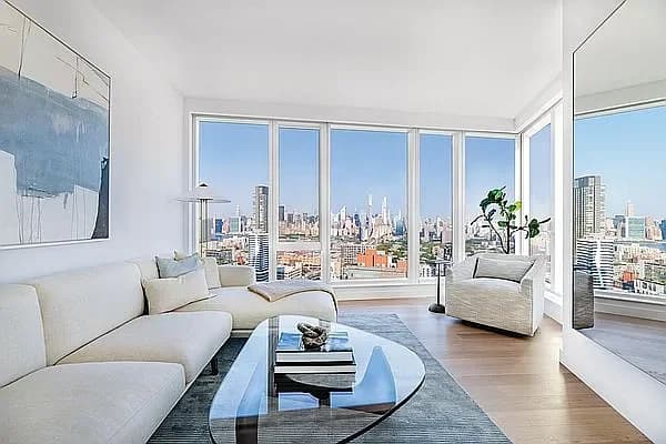 29-59 Northern Blvd #62S, Queens, NY 11101 apartment_living_room 1