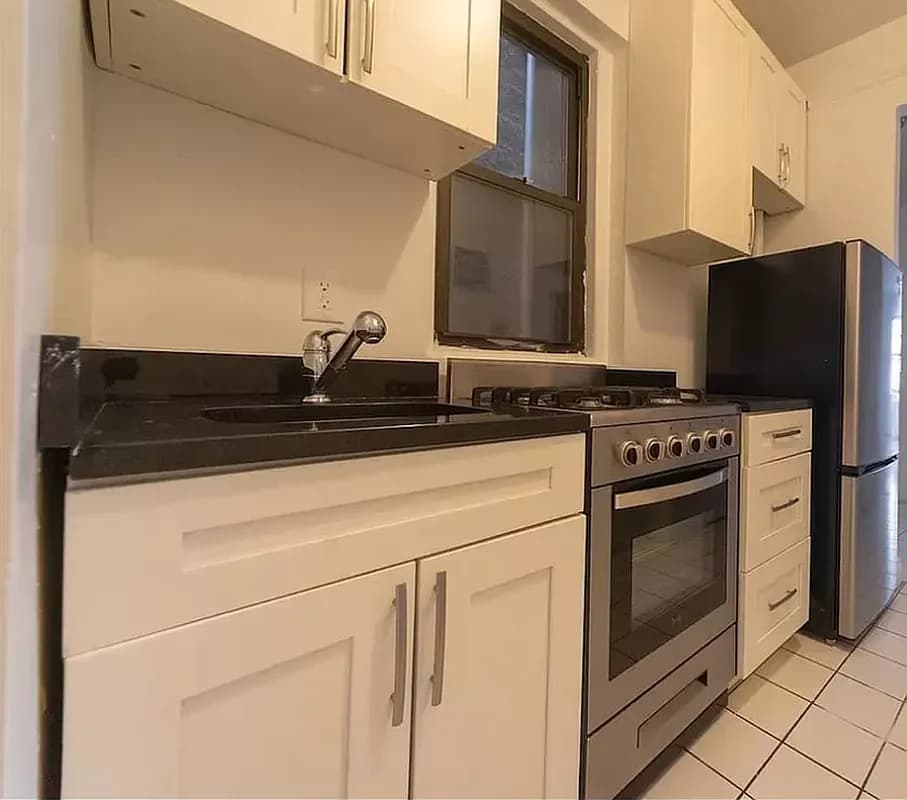 210 East 38 Street #2G, Manhattan, NY 10016 apartment_kitchen 1