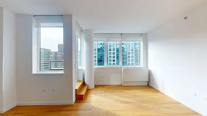 795 Columbus Avenue #12F, Manhattan, NY 10025 apartment_living_room 1