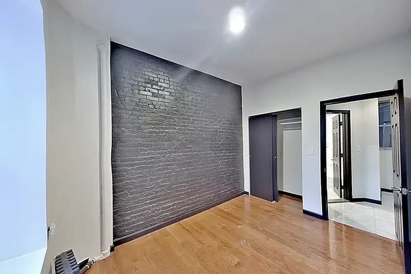 85 Pitt Street #13, Manhattan, NY 10002 apartment_living_room 1
