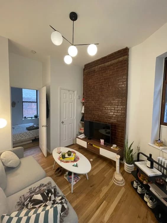 224 East 21 Street #2F, Manhattan, NY 10010 1