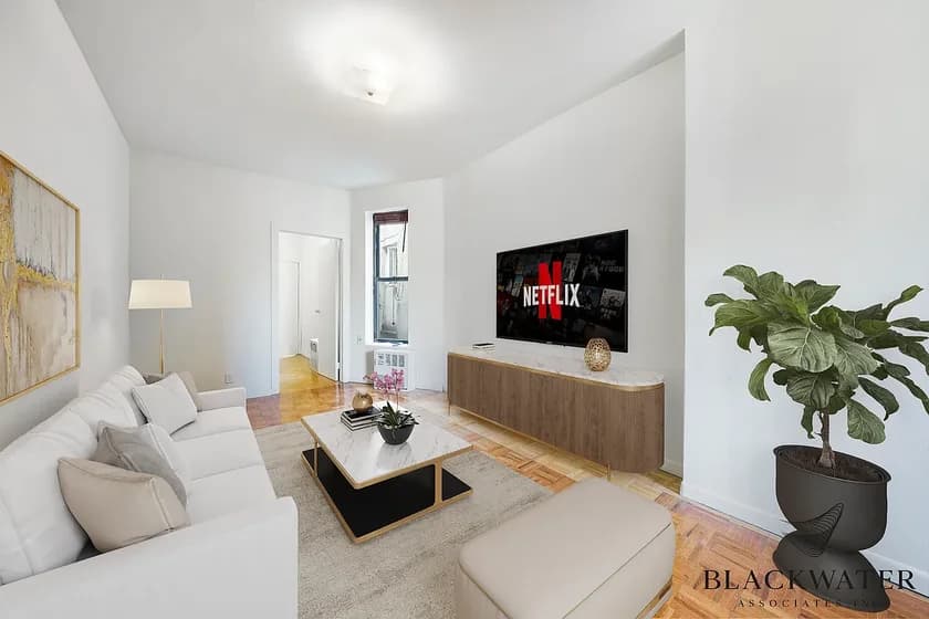 323A East 89 Street #5W, Manhattan, NY 10128 apartment_living_room 1