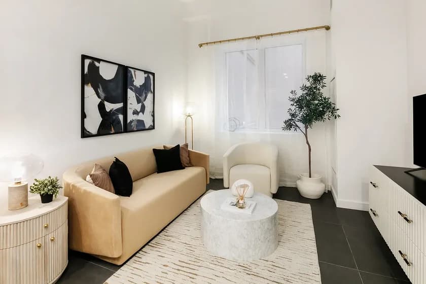 251 East 32 Street #18C, Manhattan, NY 10016 apartment_living_room 1