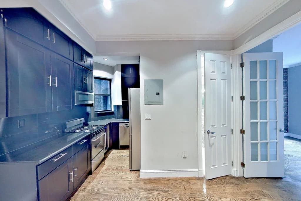 9 West 103 Street #2F, Manhattan, NY 10025 1