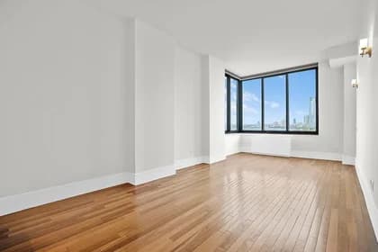 99 Battery Place #6G, Manhattan, NY 10280