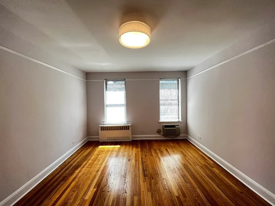 370 East 69 Street #5H, Manhattan, NY 10065 apartment_living_room 1