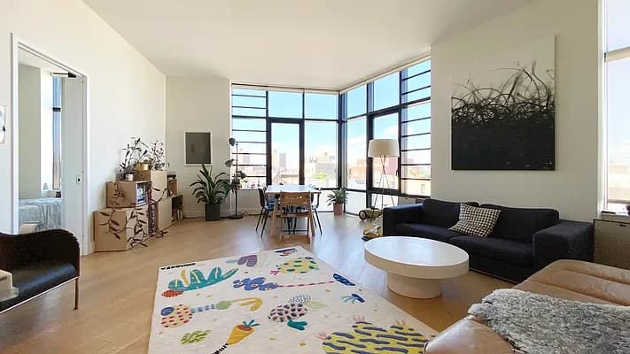 500 Waverly Avenue #6C, Brooklyn, NY 11238 apartment_living_room 1