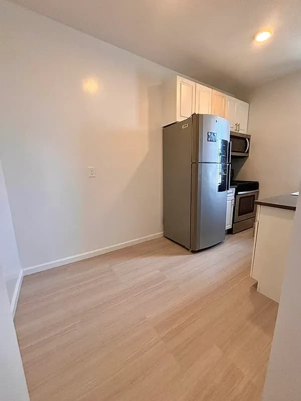 427 Ft Washington Avenue #5F, Manhattan, NY 10033 apartment_dining_room 1
