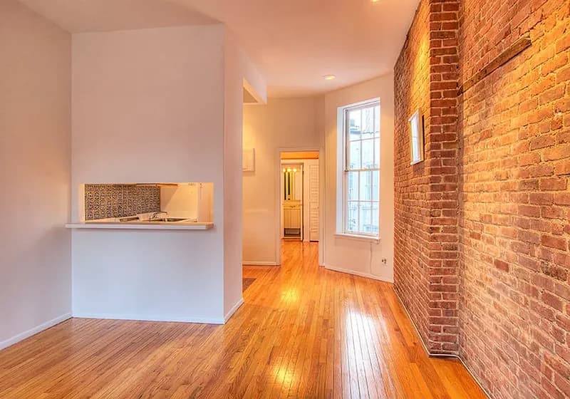 324 East 81 Street #6FW, Manhattan, NY 10028 apartment_living_room 1