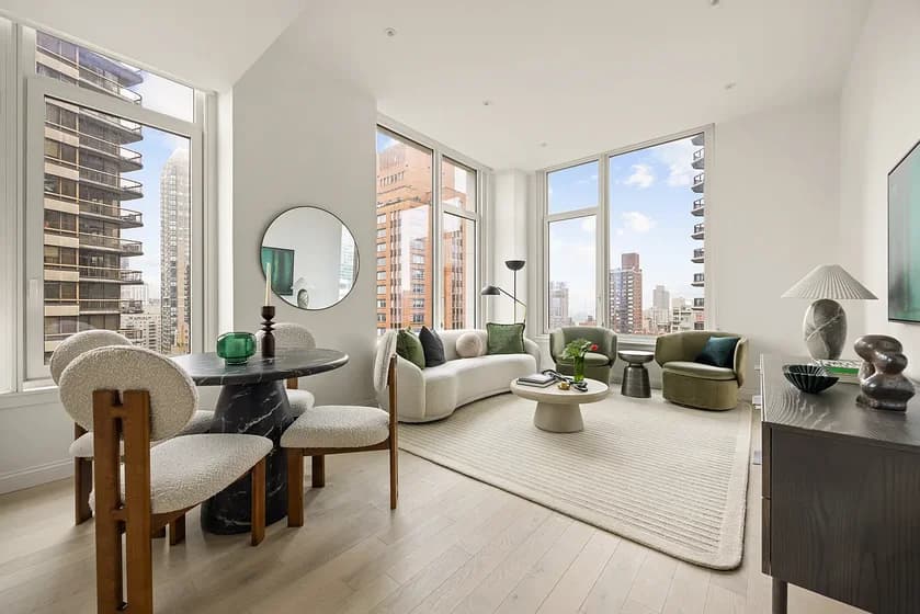 920 Park Avenue #2B, Manhattan, NY 10028 apartment_living_room 1