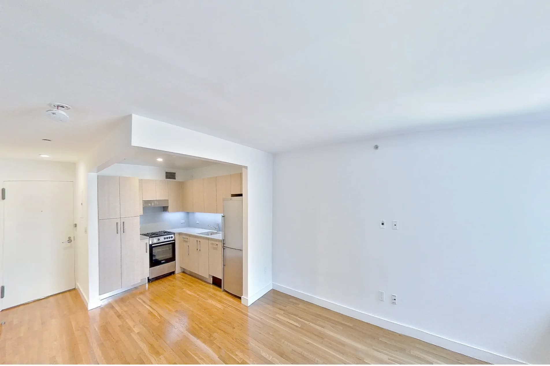 101 West 15 Street #530, Manhattan, NY 10011 1