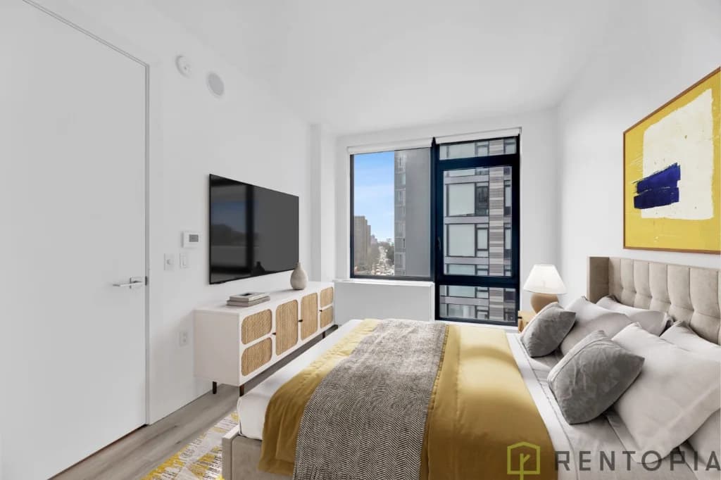 228 East 135 Street #1303, Bronx, NY 10451 1