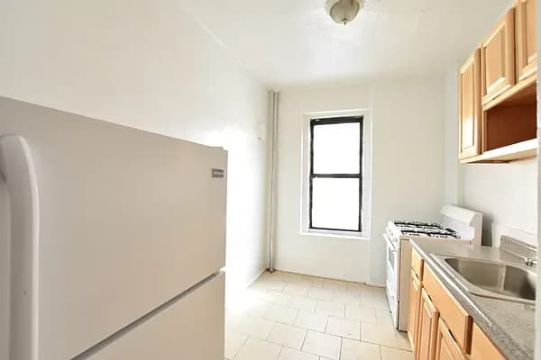 2600 Creston Avenue #4-F, Bronx, NY 10468 apartment_kitchen 1