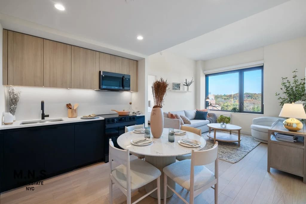 11 Ocean Pkwy #409, Brooklyn, NY 11218 1