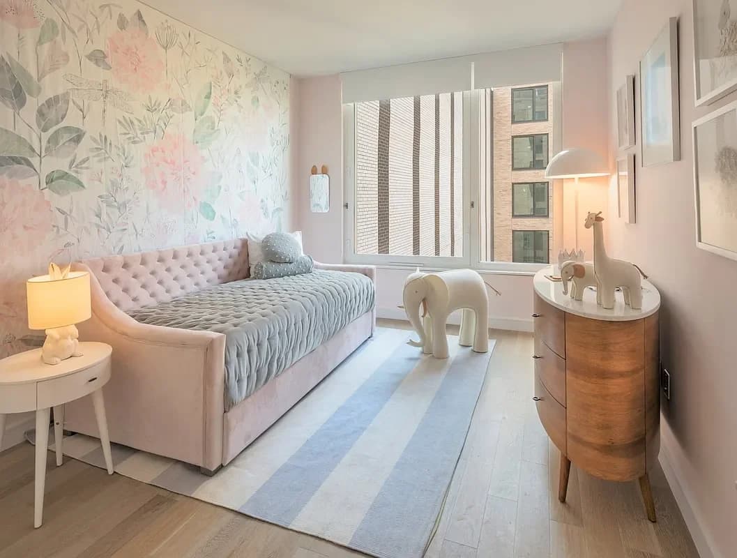 148 Pierrepont Street #06F, Brooklyn, NY 11201 apartment_living_room 1