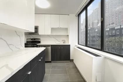 200 E 33 St #28E, Manhattan, NY 10016