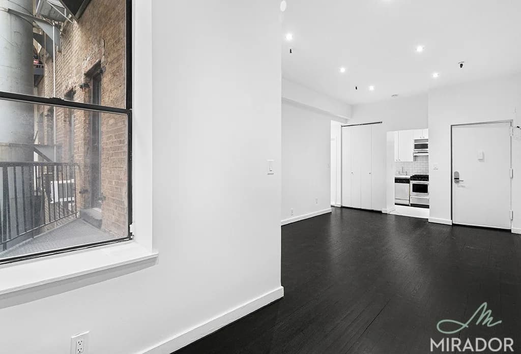 127 4 Ave #3A, Manhattan, NY 10003 1