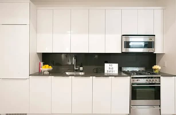 180 Water Street #2305, Manhattan, NY 10038 apartment_kitchen 1