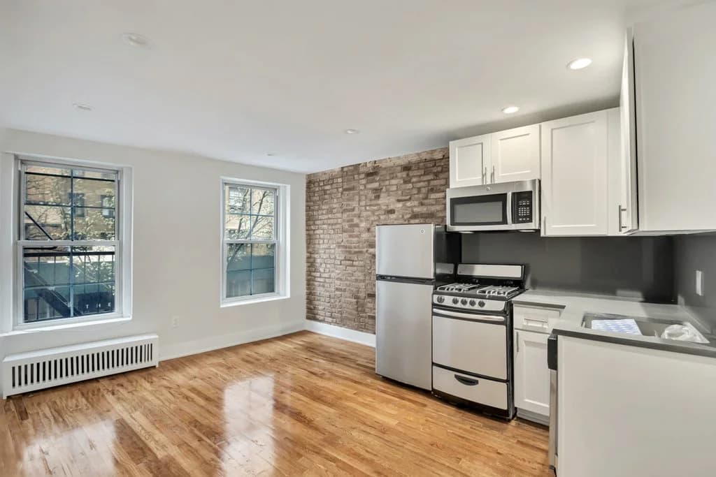 98 Christopher Street #4, Manhattan, NY 10014 1