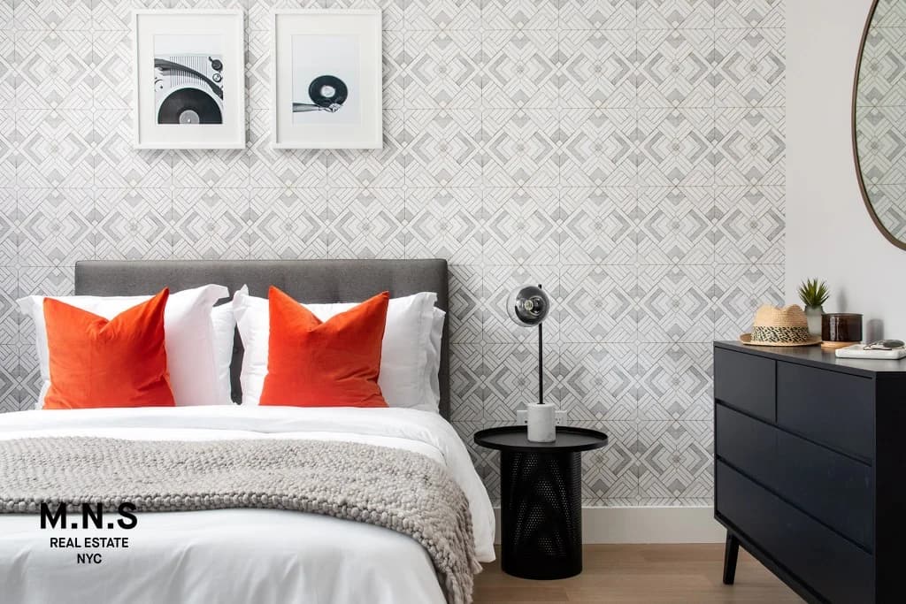 10 Troutman Street #329, Queens, NY 11385 1