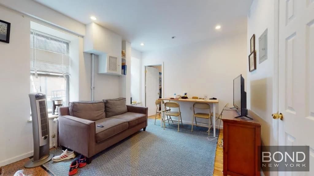 104 2 Avenue #1B, Manhattan, NY 10003 1