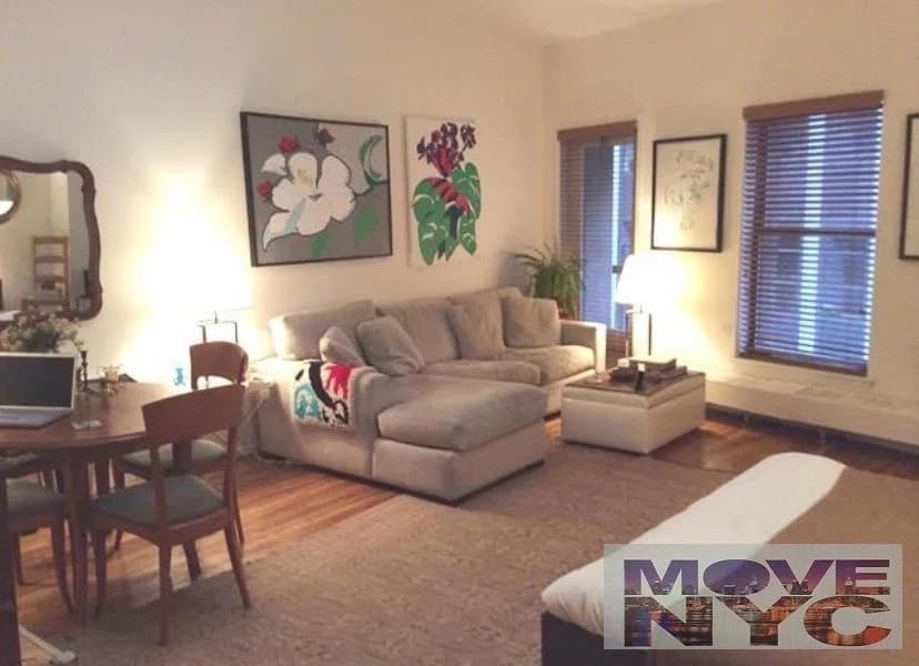 56 Beaver Street #306, Manhattan, NY 10005 apartment_living_room 1