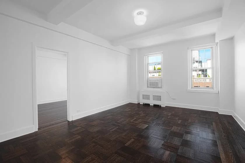 24 5 Avenue #1614, Manhattan, NY 10011 apartment_living_room 1