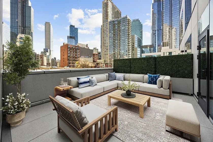 23-10 42 Road #03A, Queens, NY 11101 1