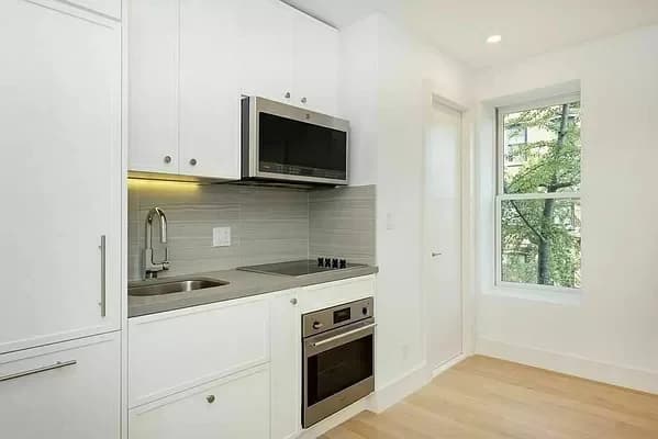 236 West 10 Street #12A, Manhattan, NY 10014 1