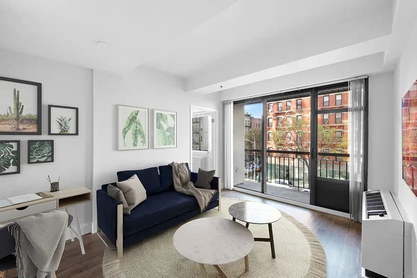 182 East 95 Street #14B, Manhattan, NY 10128 apartment_living_room 1