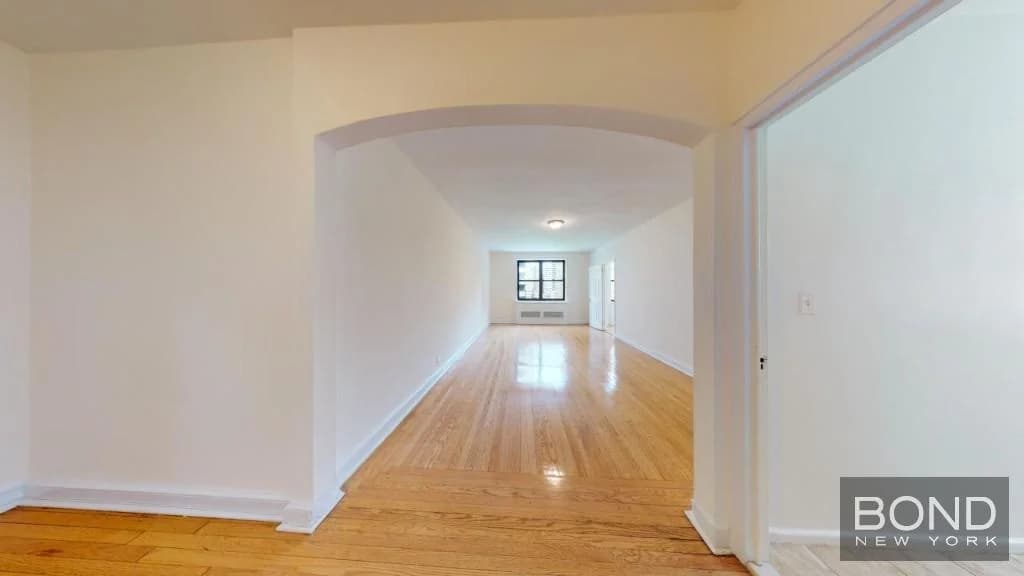 246 East 46 Street #7B, Manhattan, NY 10017 1