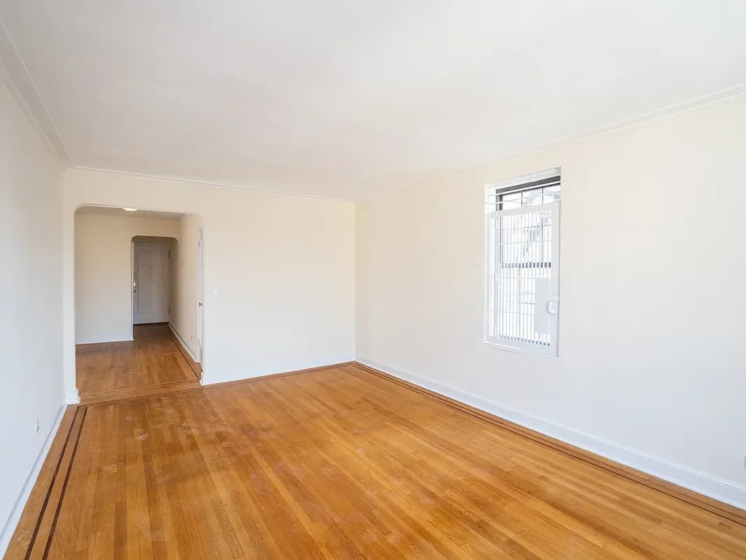 212 West 25 Street #12H, Manhattan, NY 10001 apartment_living_room 1