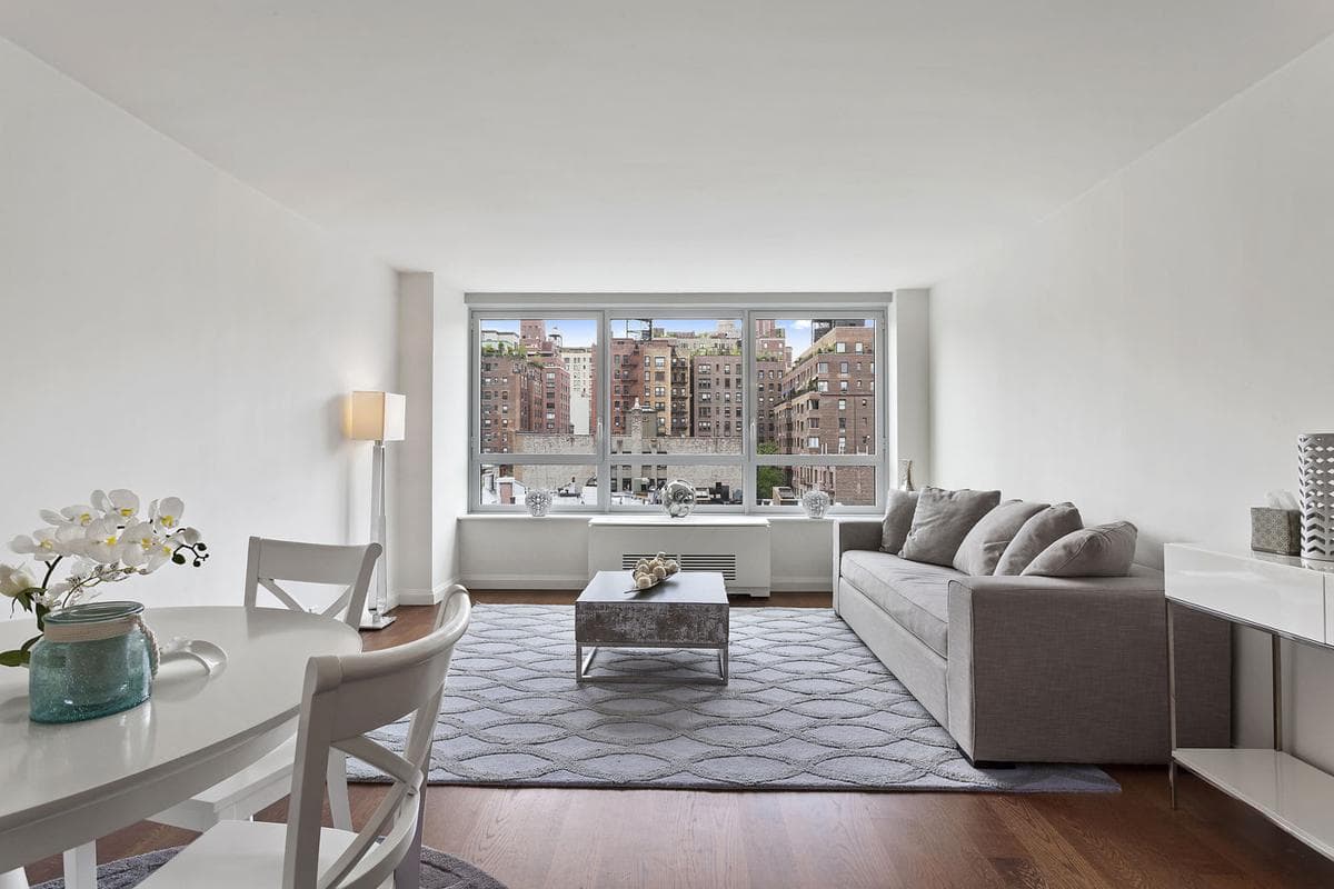 200 East 94 Street #806, Manhattan, NY 10128