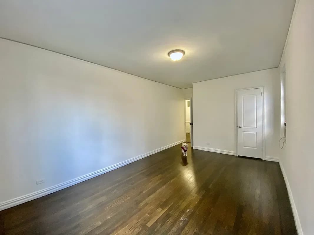 690 Ft Washington Avenue #2D, Manhattan, NY 10040 apartment_living_room 1
