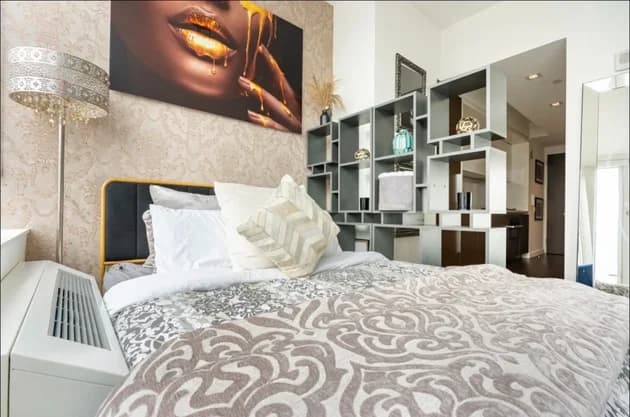 605 West 42 Street #PH1, Manhattan, NY 10036