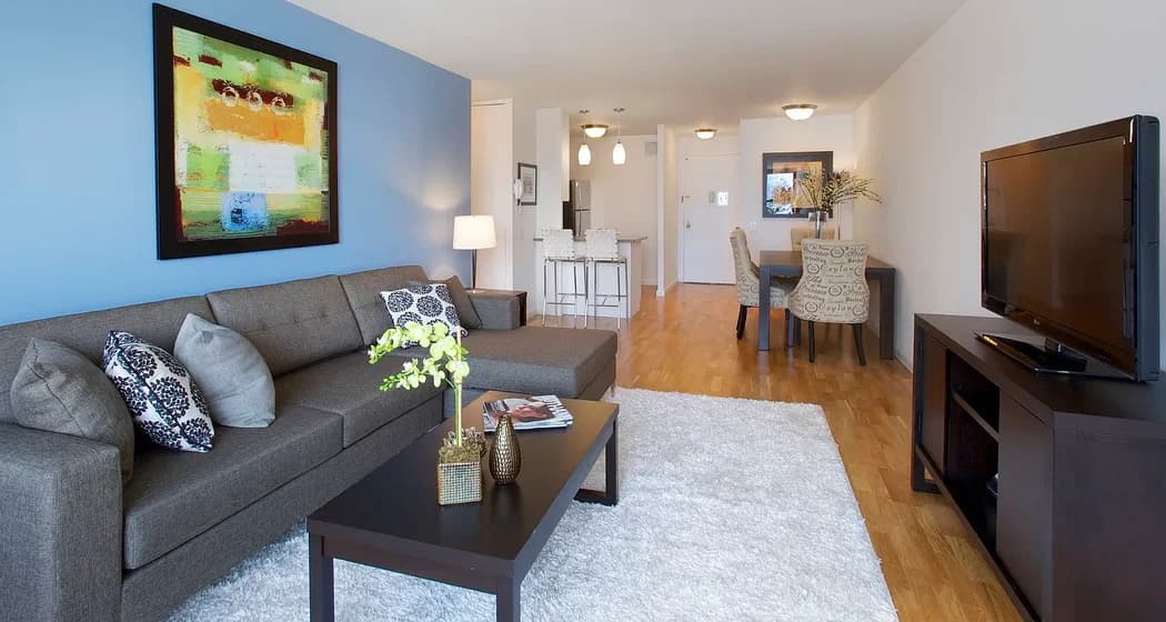 395 South End Avenue #14E, Manhattan, NY 10280 apartment_living_room 1