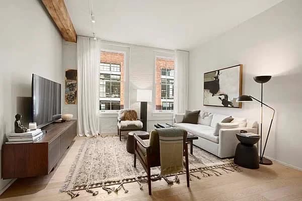 168 Plymouth Street #4-D, Brooklyn, NY 11201 apartment_living_room 1